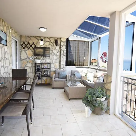 Stone House Blaca Tatil Evi *