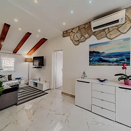 Дом отдыха Stone House Blaca Blato (Korcula)