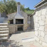Stone House Blaca Blato