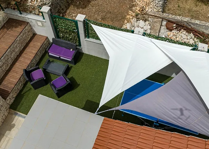 Stone House Blaca *