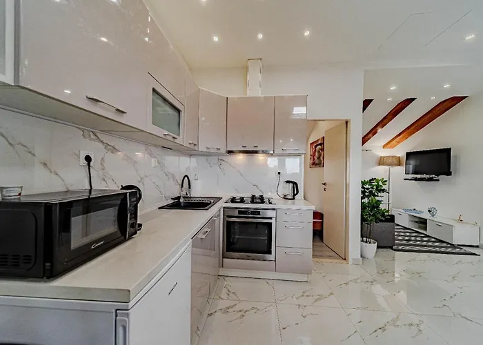 Stone House Blaca