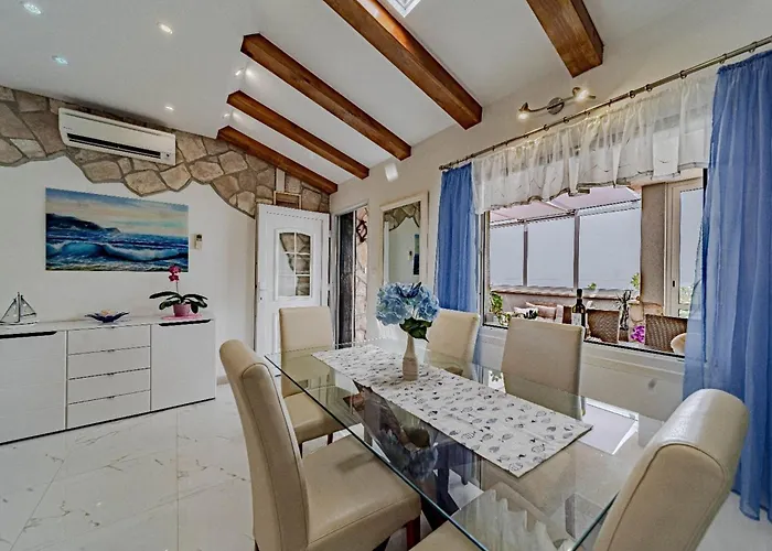 Stone House Blaca